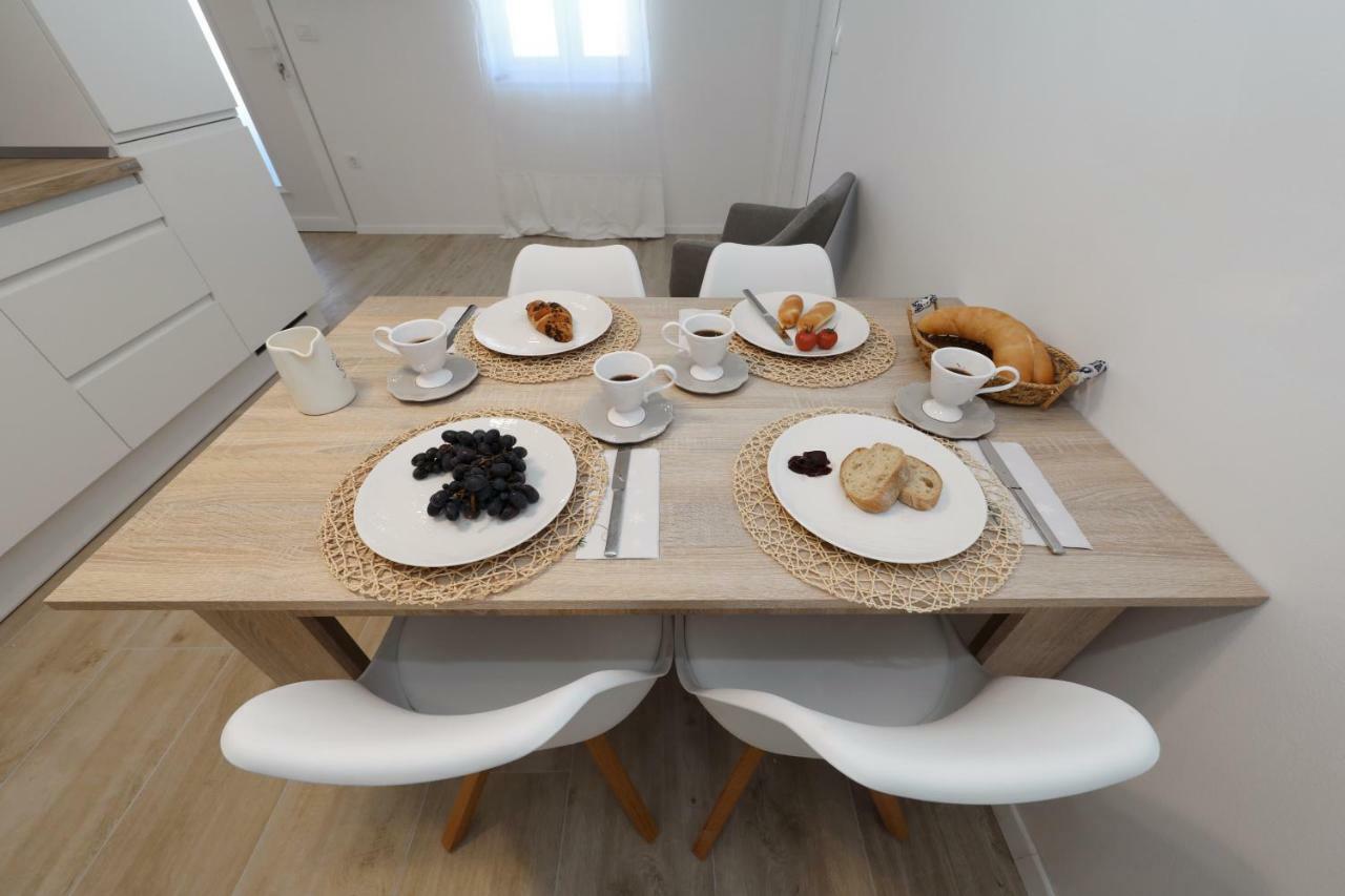 Apartmani Marta Zadar Exterior foto